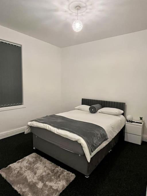 Home In Levenshulme, Manchester Exterior photo