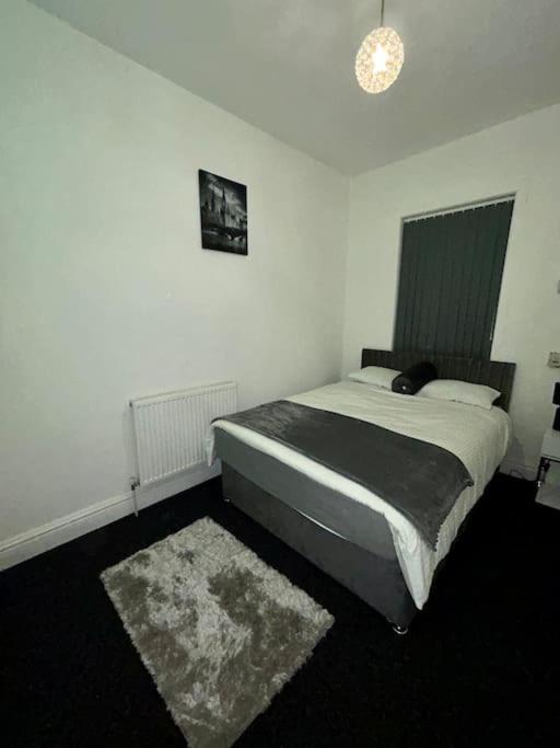 Home In Levenshulme, Manchester Exterior photo